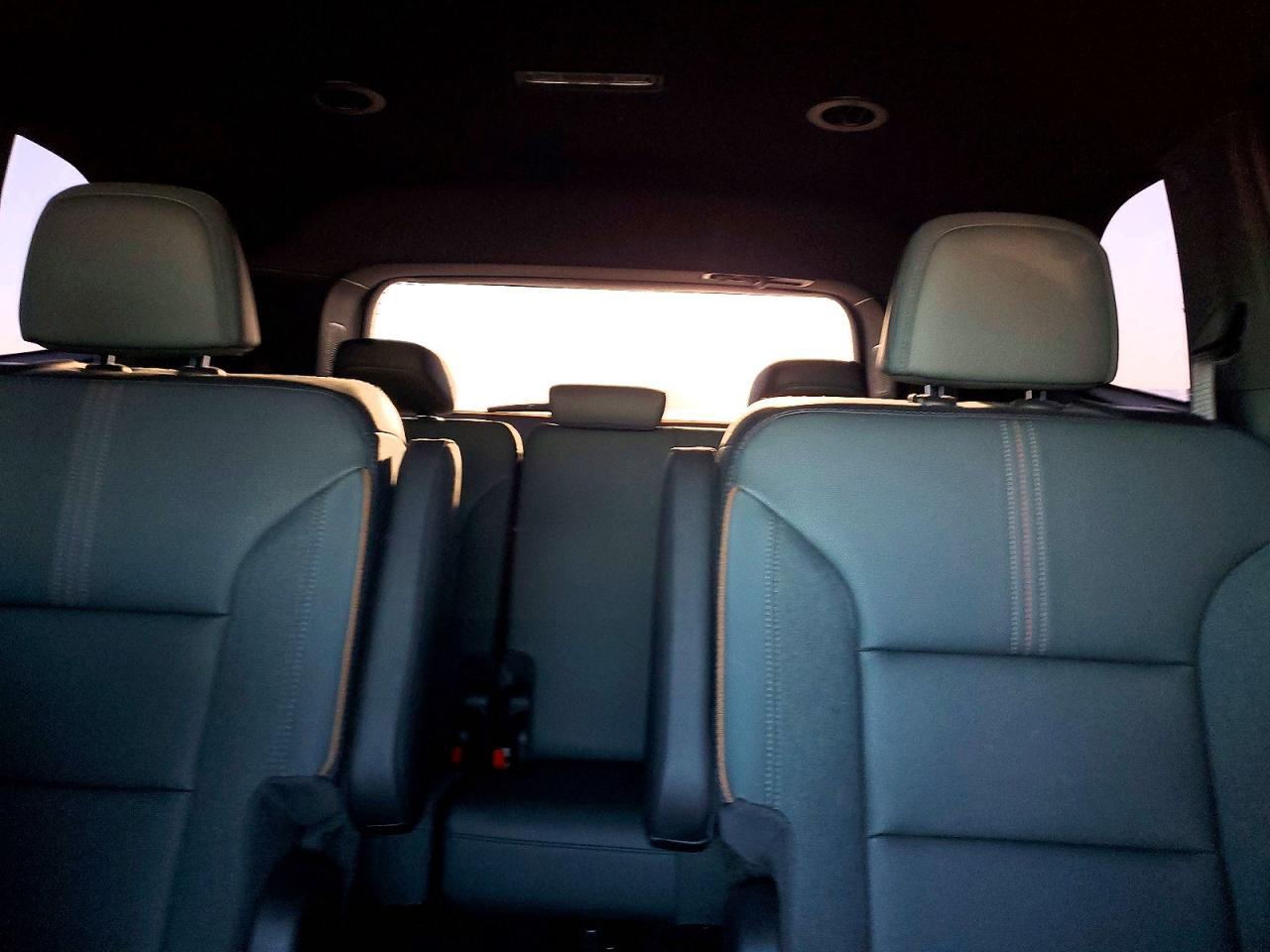 2025 GMC Acadia AT4