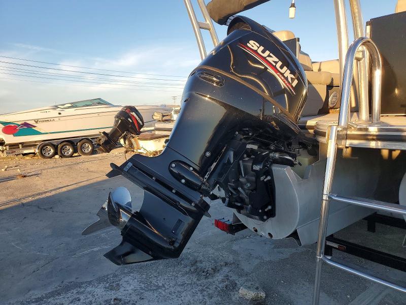 2020 Silverton ER Wave Pontoon Boat