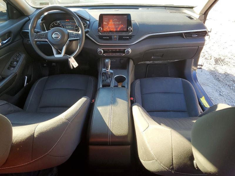 2022 Nissan Altima sv