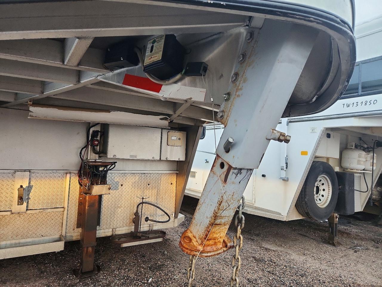 2007 Classic GN-4HBUNK Horse Trailer