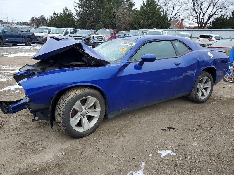 2021 Dodge Challenger sxt
