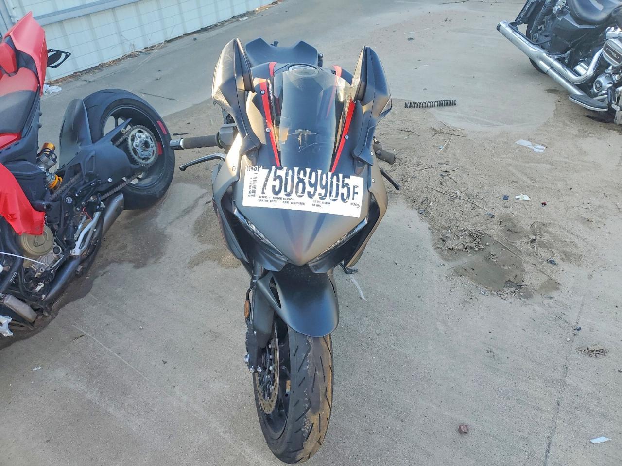2017 Honda CBR1000 RA