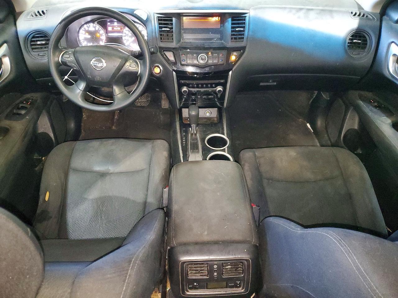 2016 Nissan Pathfinder s