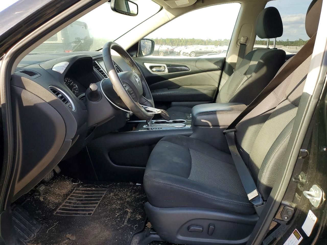 2019 Nissan Pathfinder s