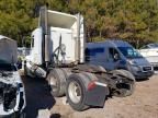 2004 Freightliner Columbia 120 Semi Truck