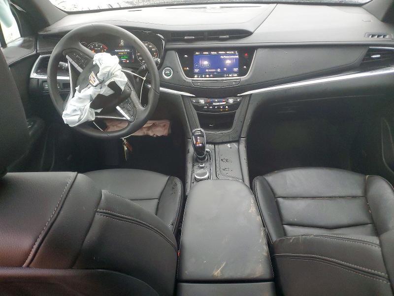 2025 Cadillac XT6 Luxury