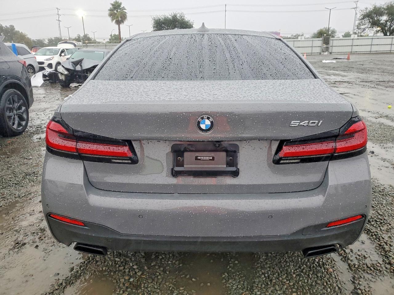 2022 BMW 540 i