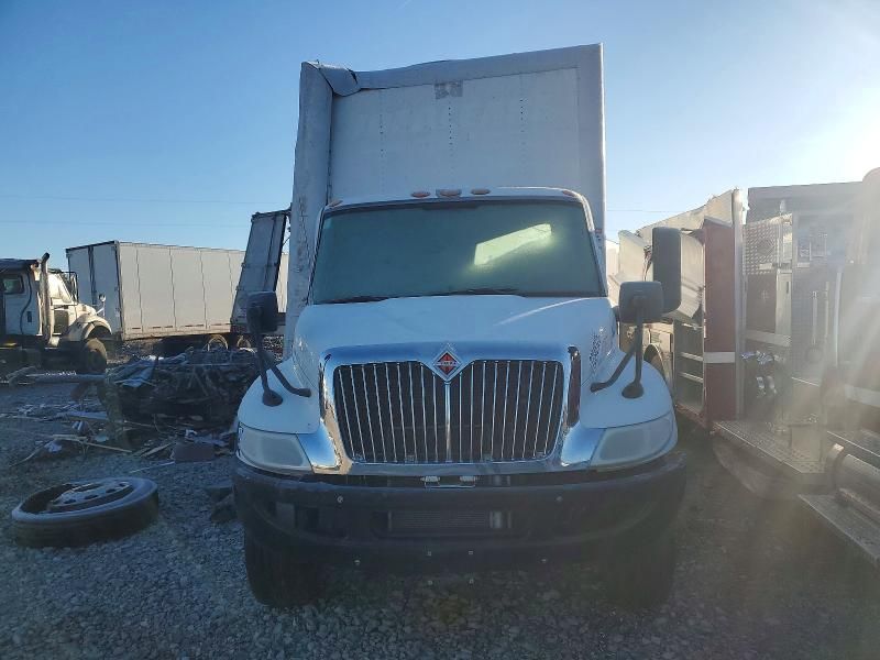 2019 International MV607 BOX Truck