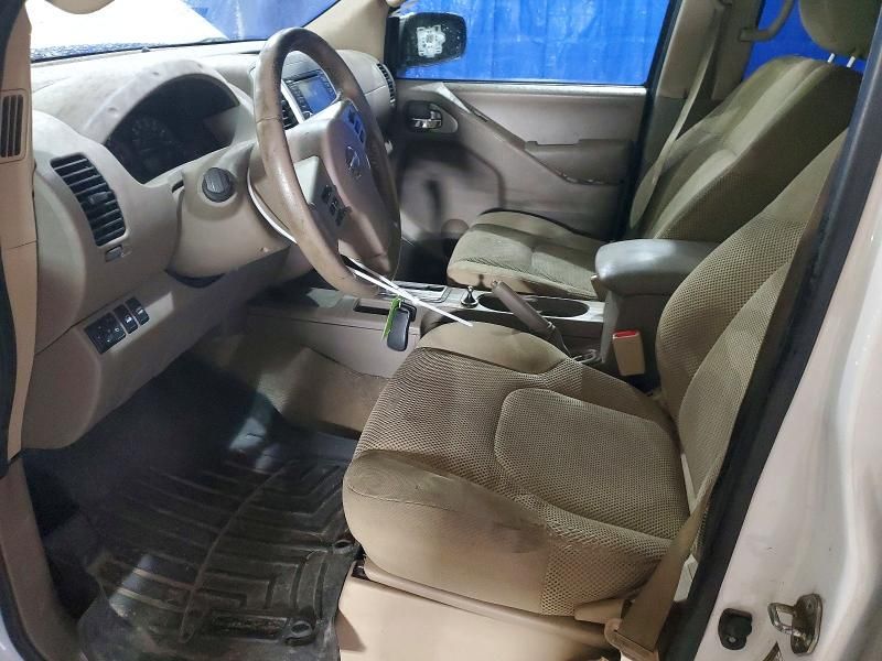 2016 Nissan Frontier s