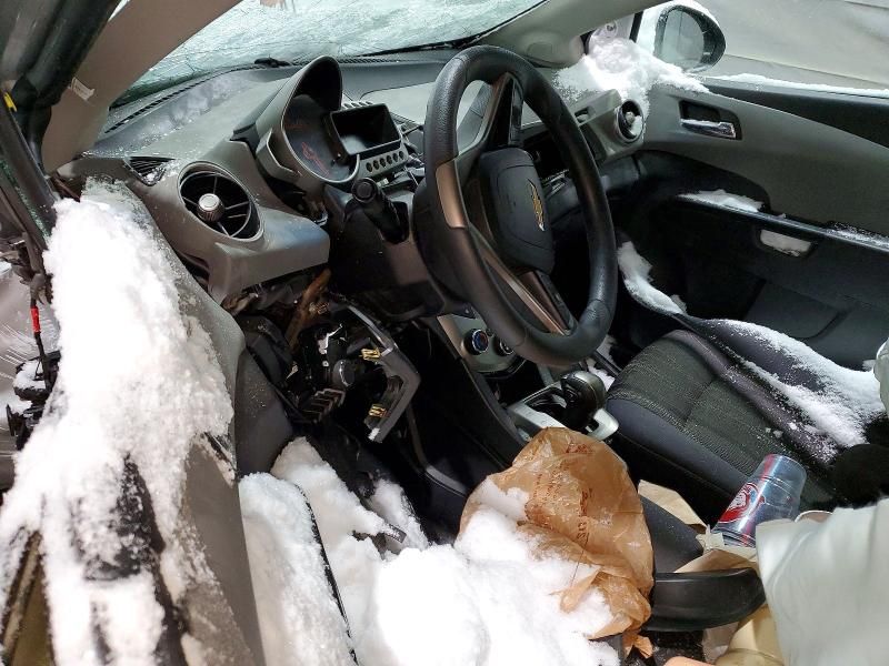 2013 Chevrolet Sonic lt