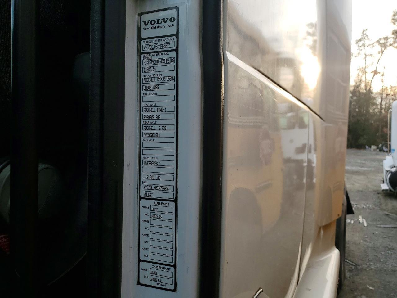 1999 Volvo VN