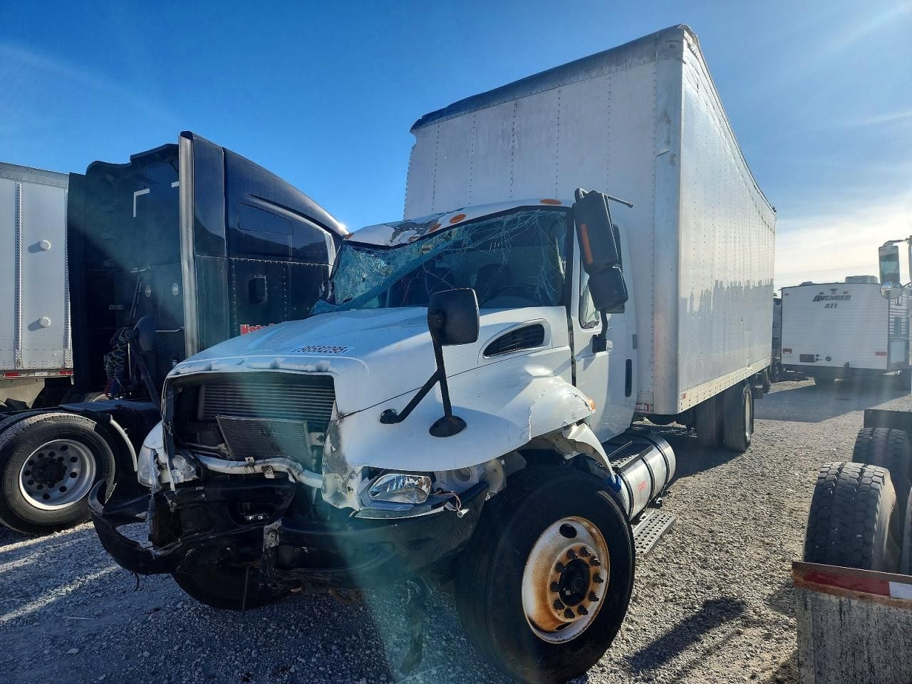 2018 International 4300 box Truck