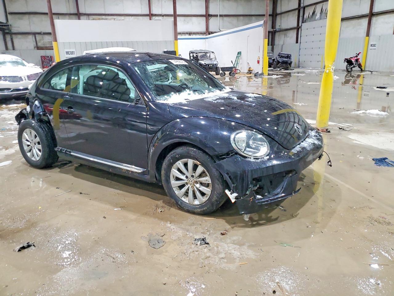 2019 Volkswagen Beetle s