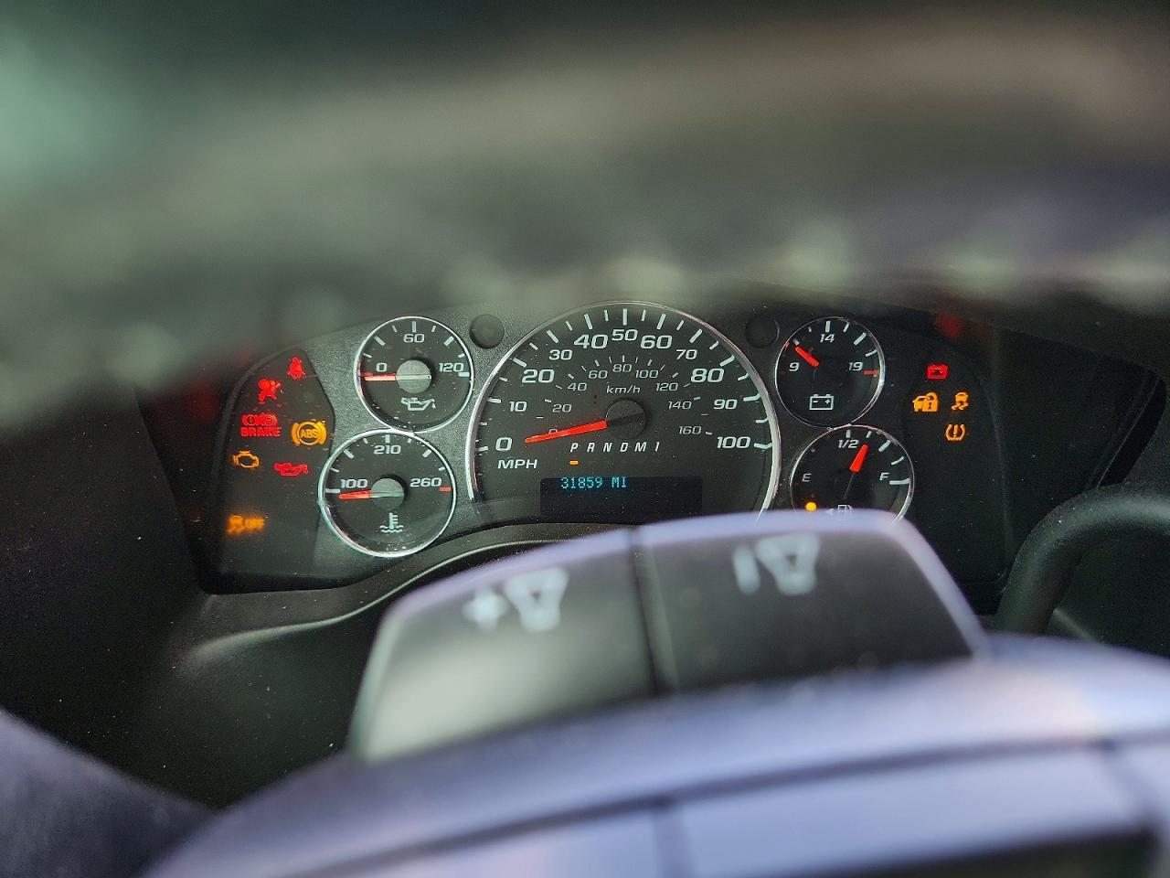 2023 Chevrolet Express G2500