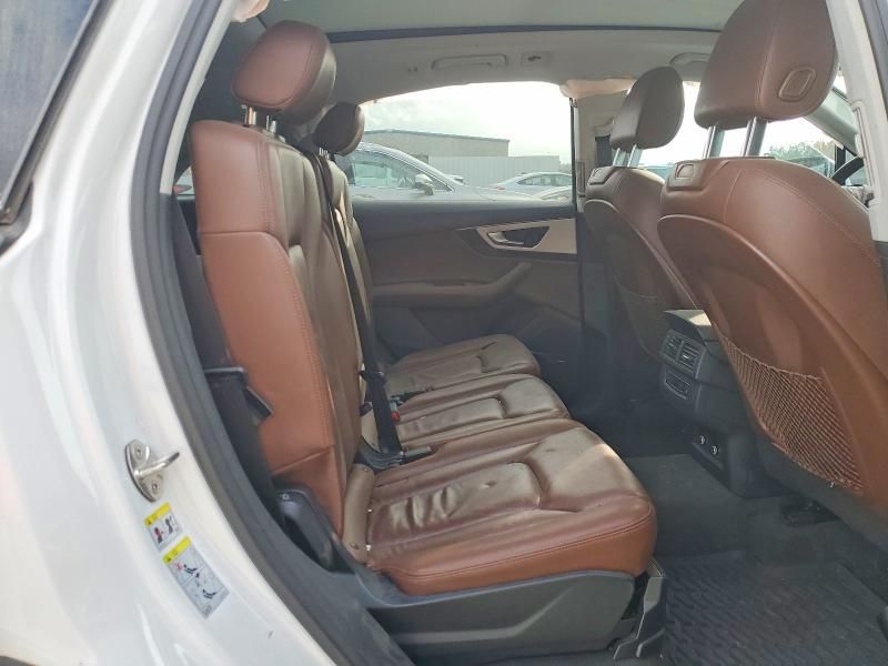2019 Audi Q7 Premium Plus