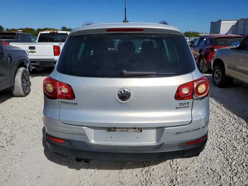 2010 Volkswagen Tiguan se