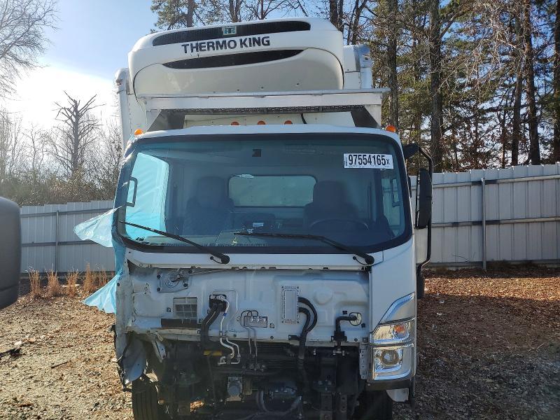 2023 Isuzu NRR Refrigerated BOX Truck