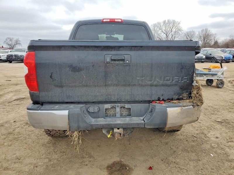 2015 Toyota Tundra Crewmax SR5