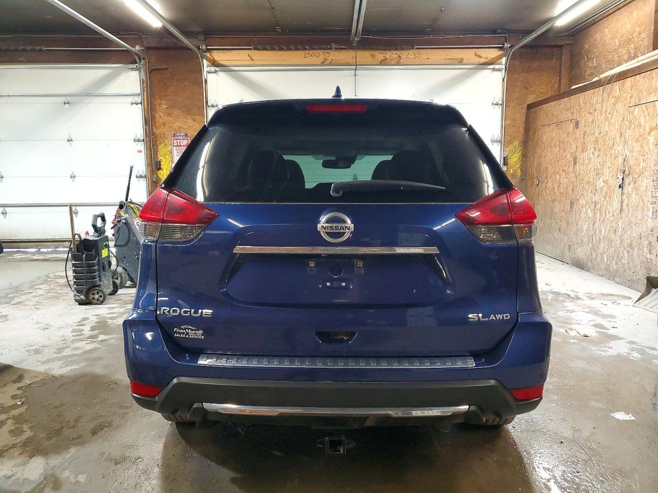 2018 Nissan Rogue s