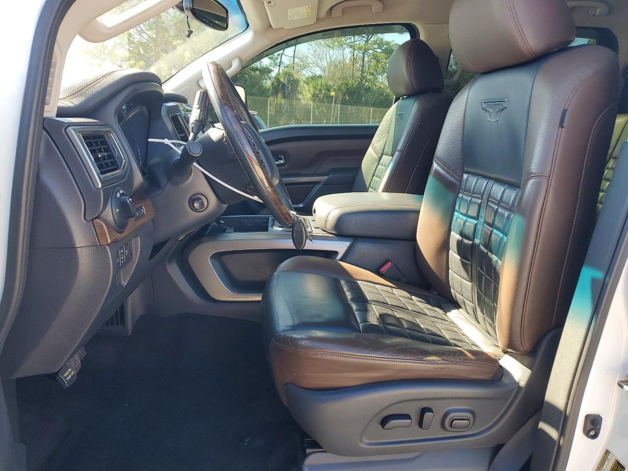 2016 Nissan Titan XD SL