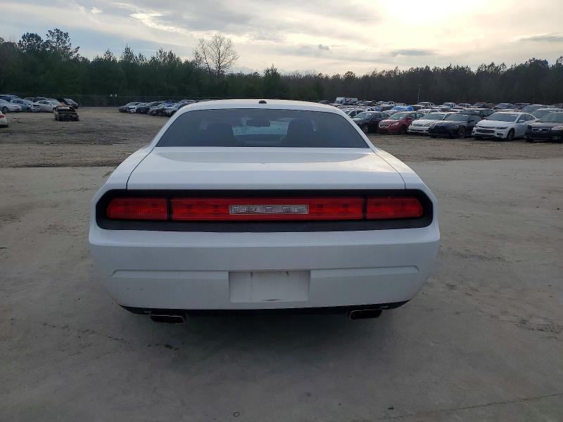 2012 Dodge Challenger sxt