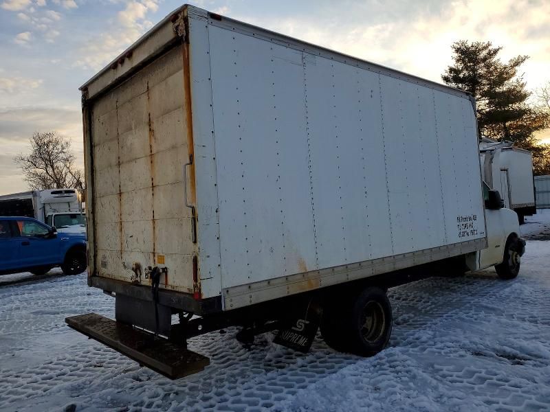 2017 Chev Express Commercial C