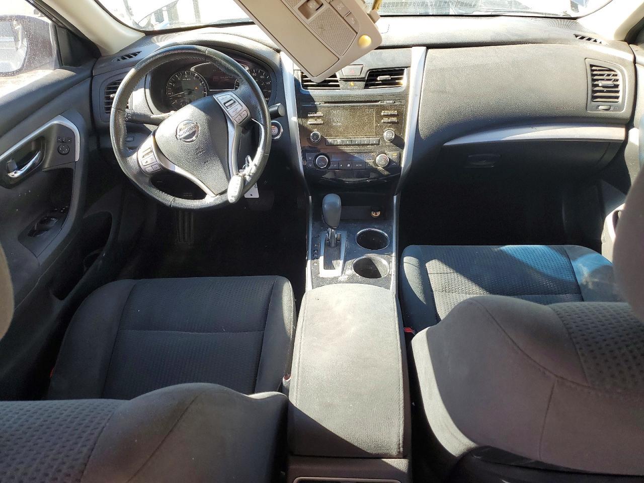 2015 Niss Altima 2.5 sv
