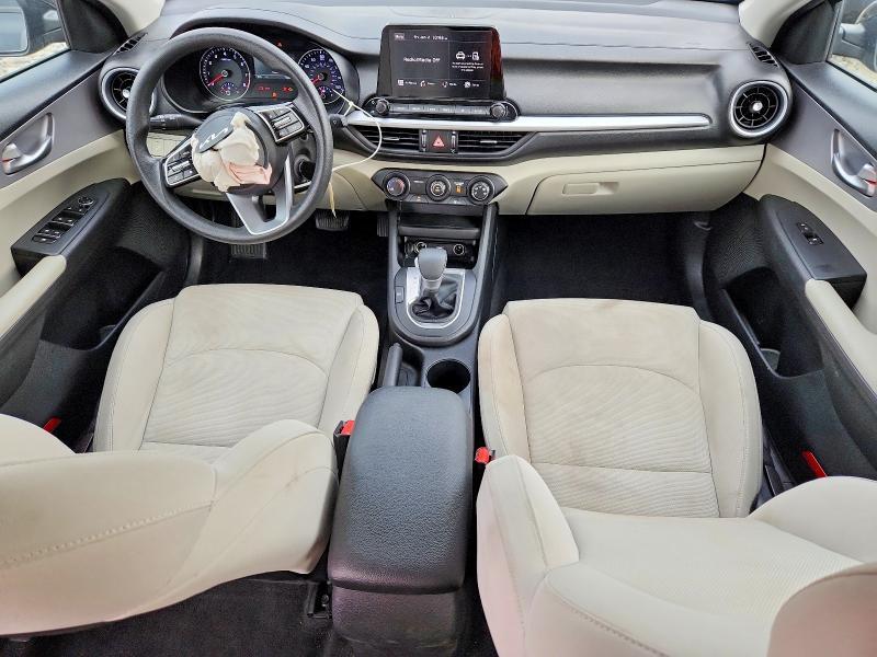 2023 KIA Forte lx