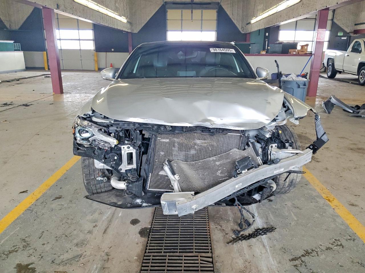 2019 Genesis G70 Prestige