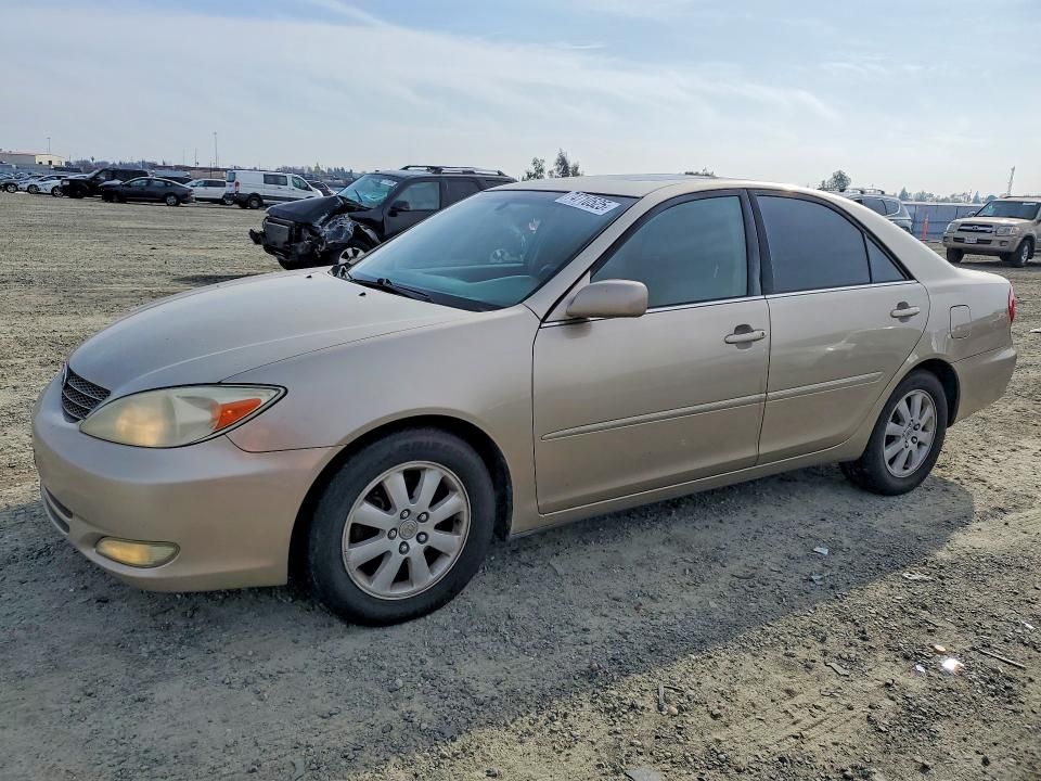 2003 Toyota Camry le
