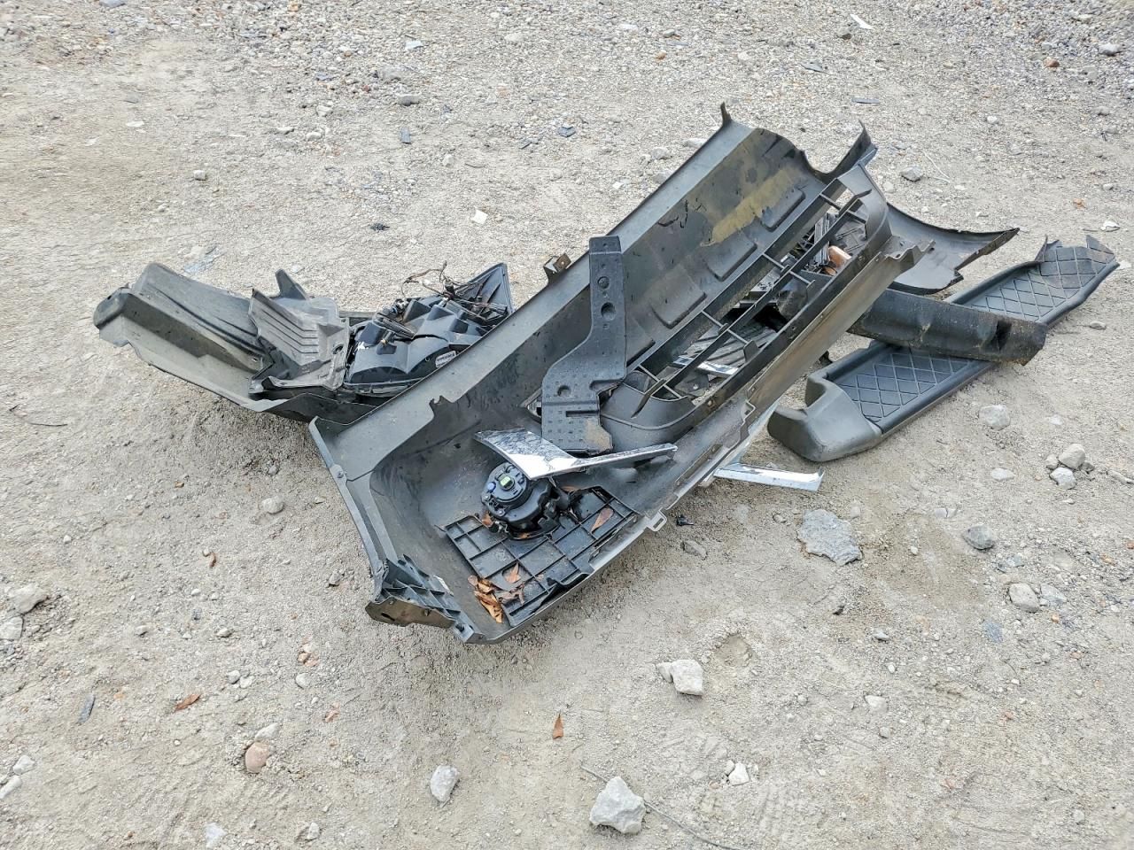 2015 Nissan Armada sv