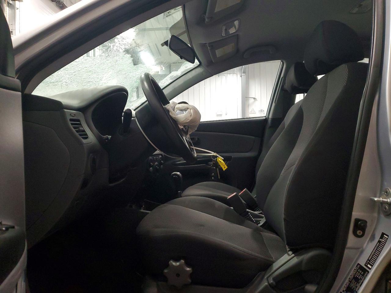 2010 KIA Rio lx