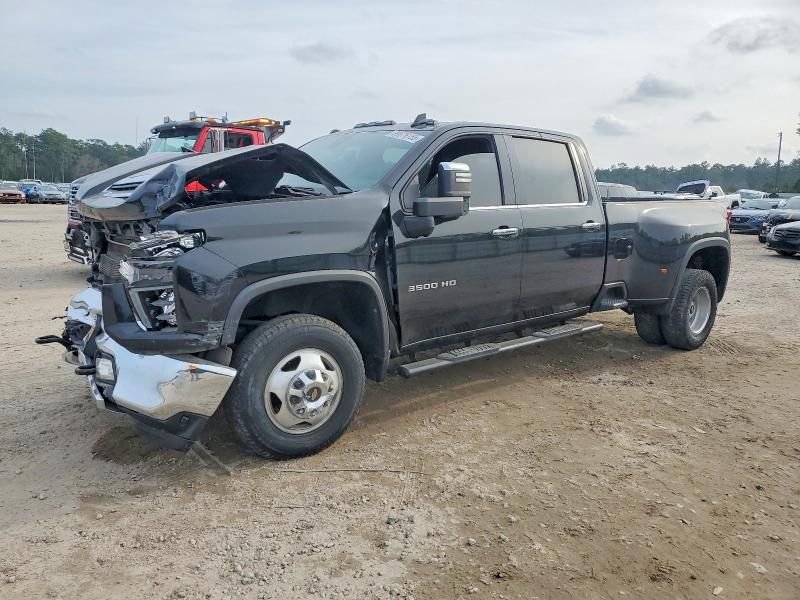 2021 Chevrolet Silverado K3500 ltz