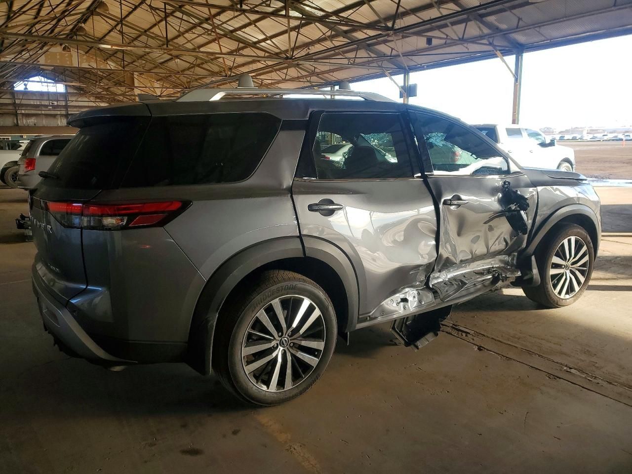 2025 Nissan Pathfinder Platinum