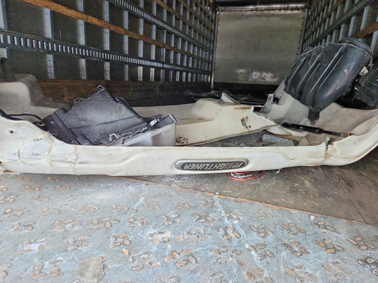 2019 Freightliner Business Class M2 BOX Truck