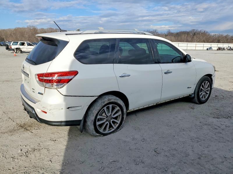 2014 Niss Pathfinder sv Hybrid