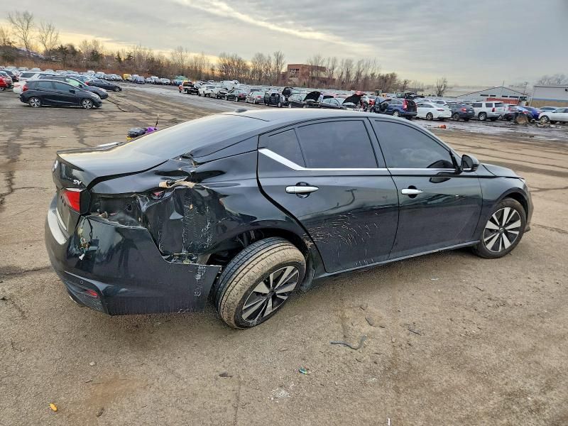 2020 Nissan Altima sv