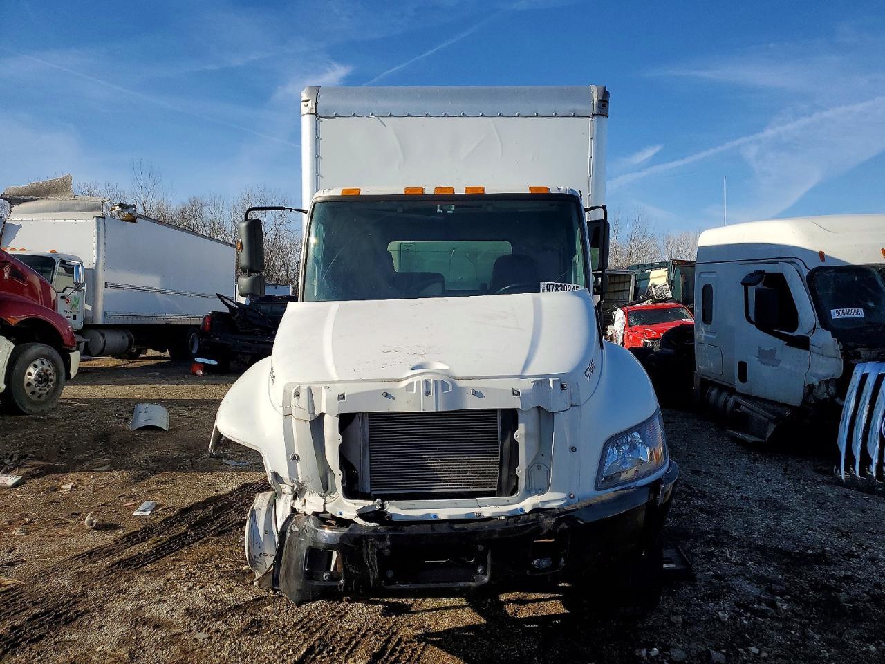 2019 Hino 268A BOX Truck