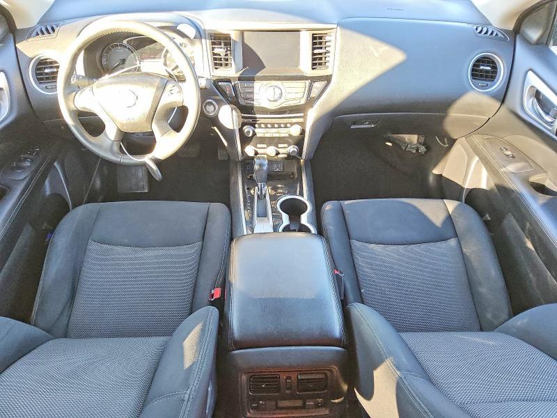 2018 Nissan Pathfinder s
