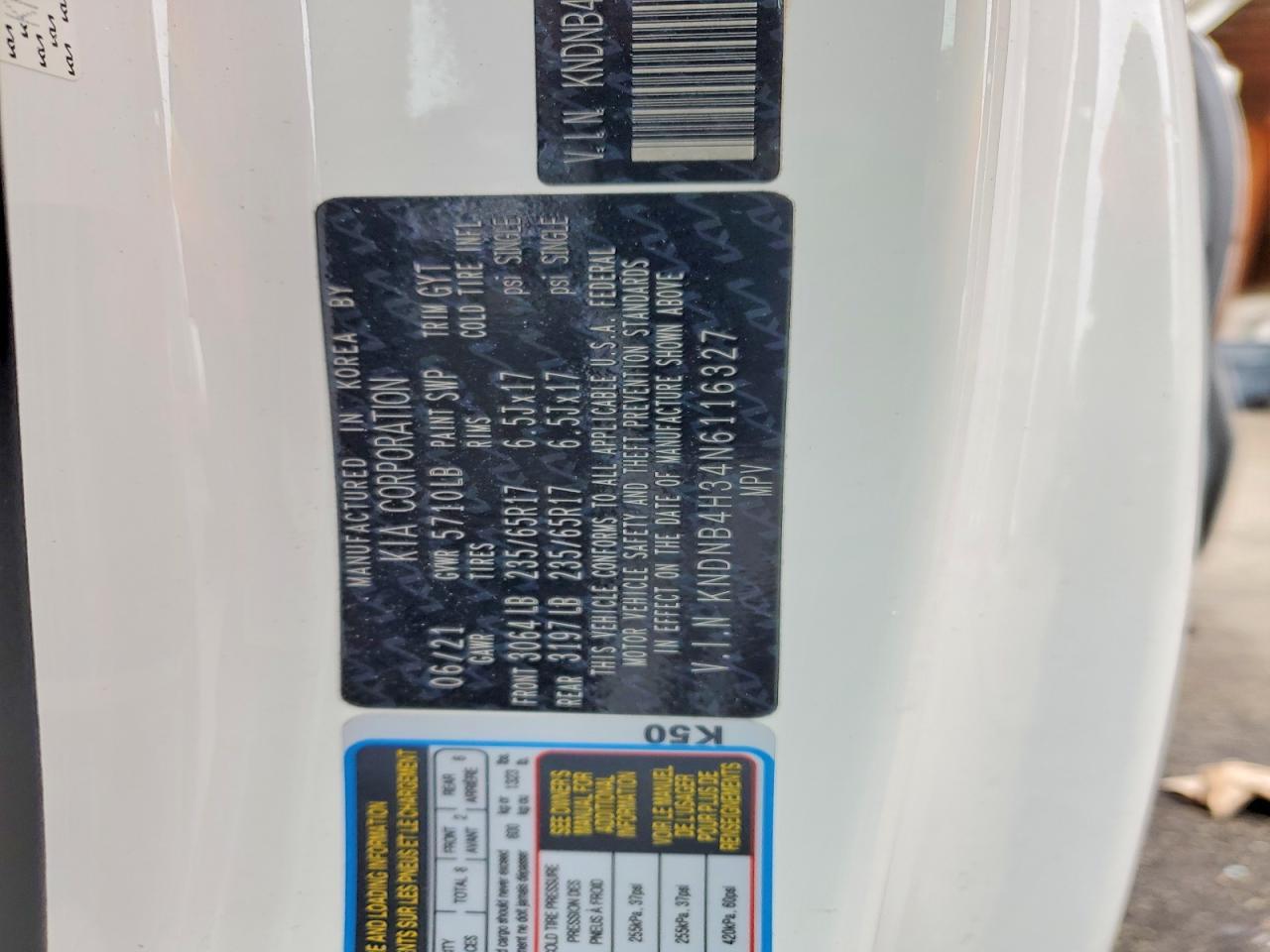 2022 KIA Carnival lx