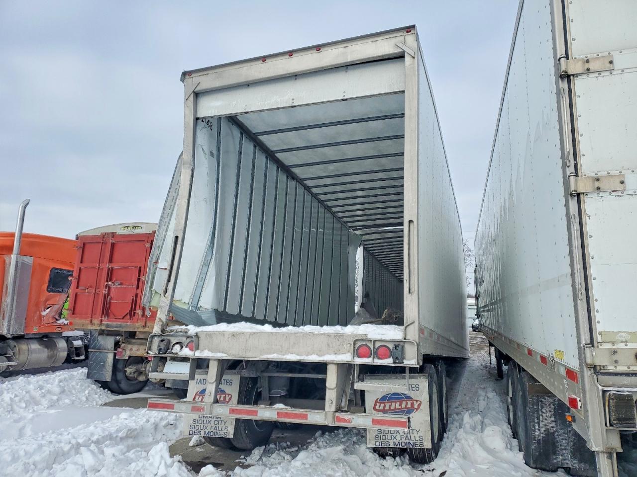 2025 Utility VS2DX DRY Van Trailer