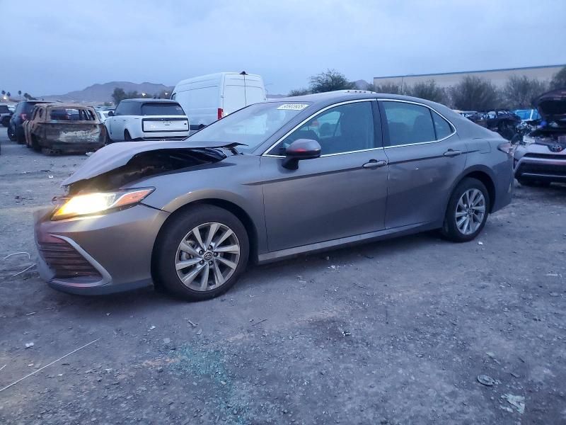2023 Toyota Camry le