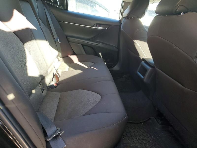 2021 Toyota Camry le