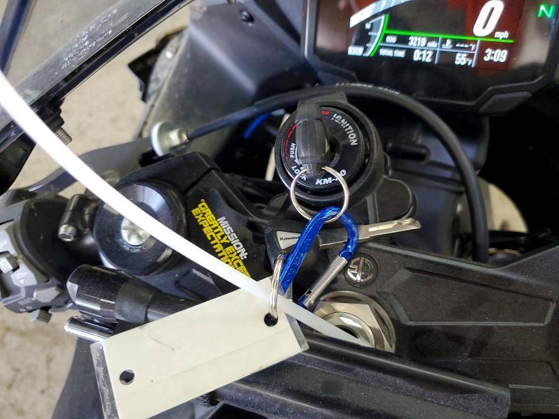 2025 Kawasaki ZX1002 M