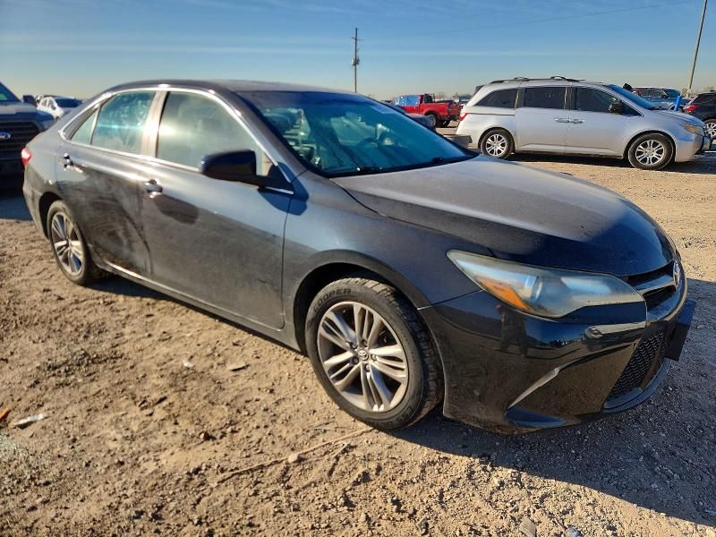 2016 Toyota Camry le