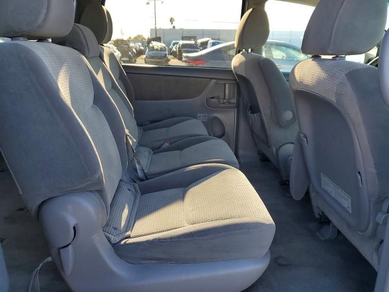 2009 Toyota Sienna ce