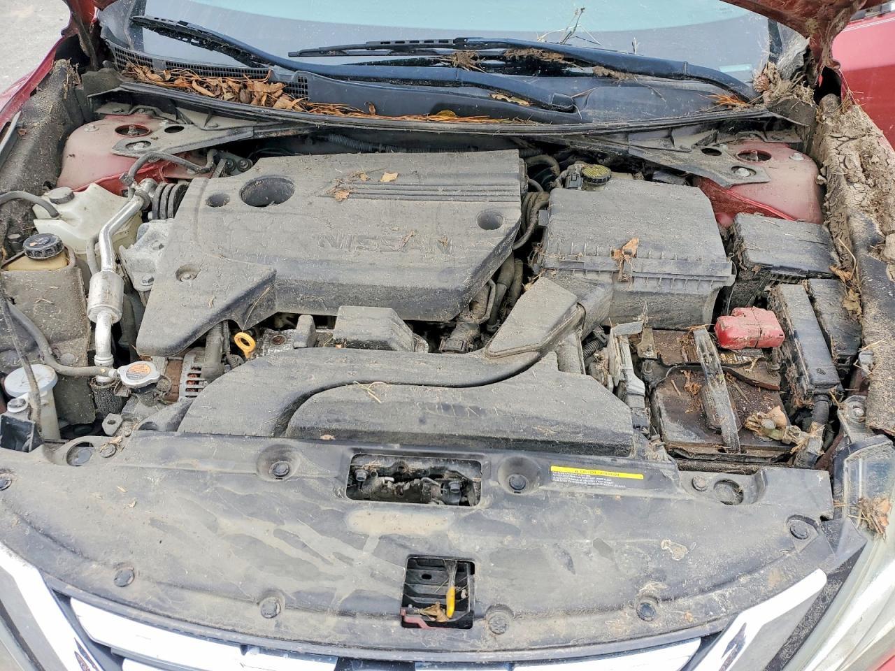2016 Niss Altima 2.5 s