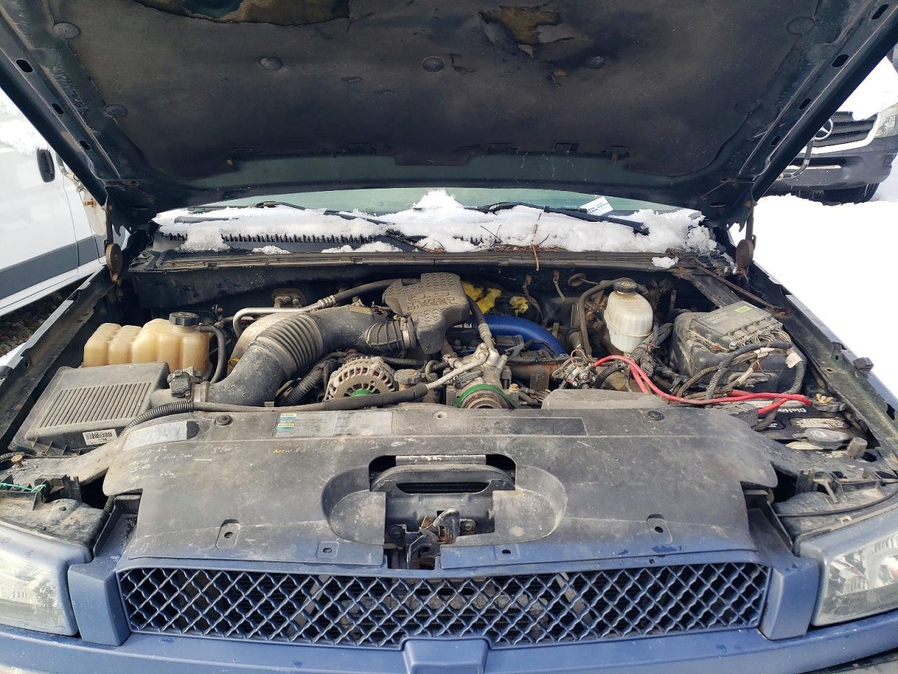 2004 Chevrolet Silverado Dump Truck