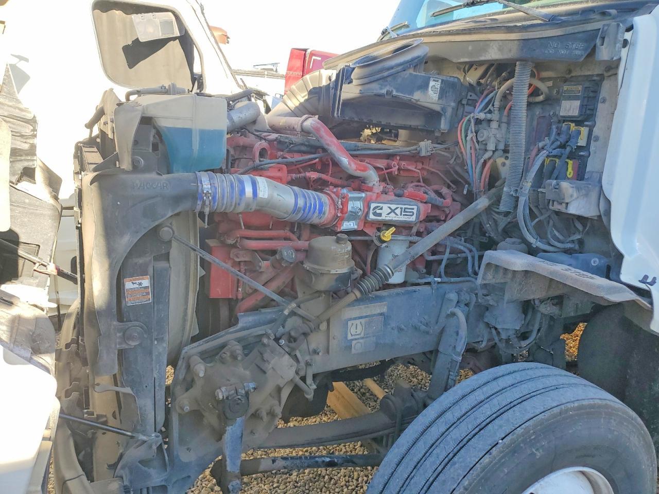 2019 Peterbilt 579 Semi Truck