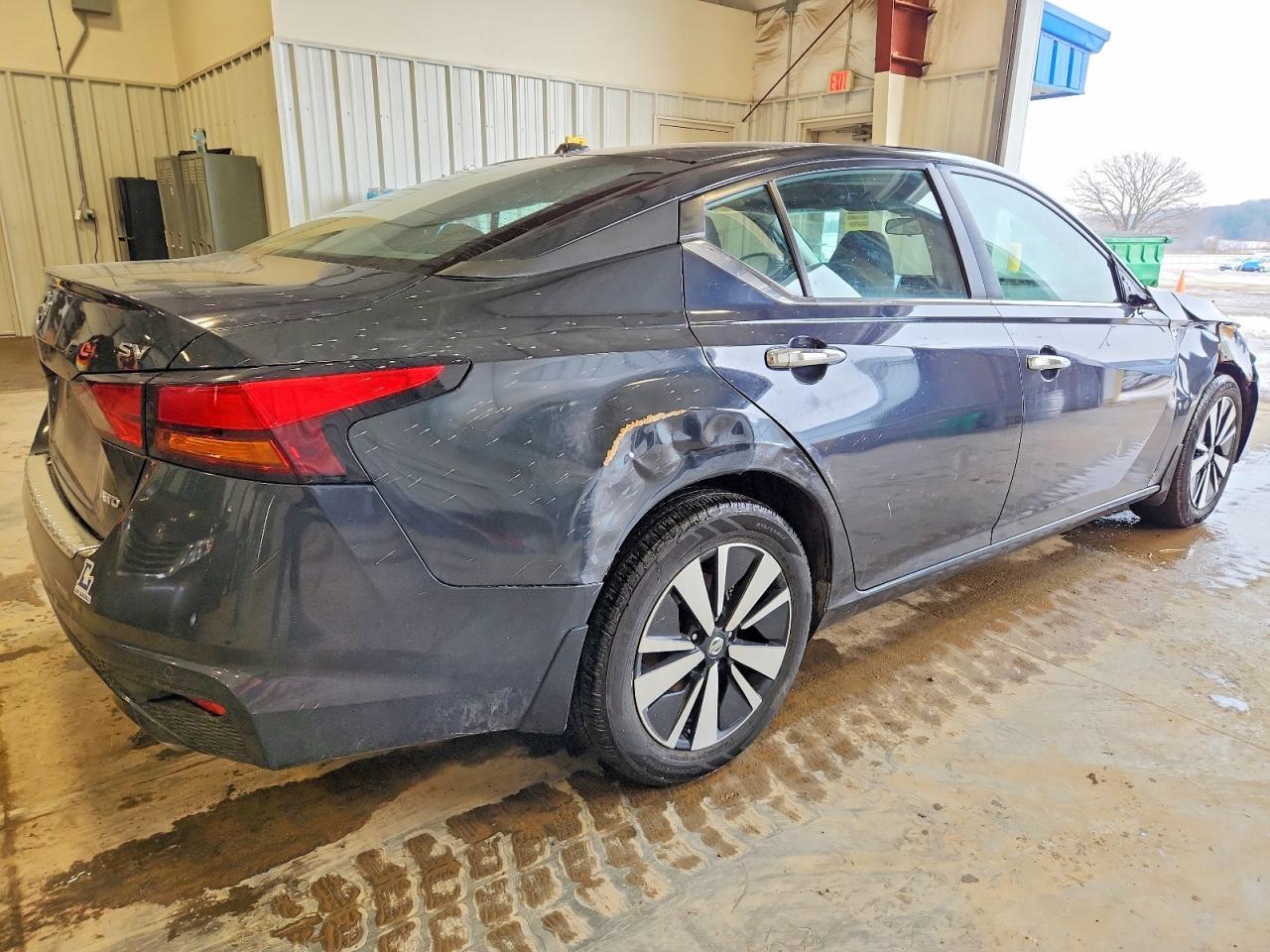 2021 Nissan Altima sv